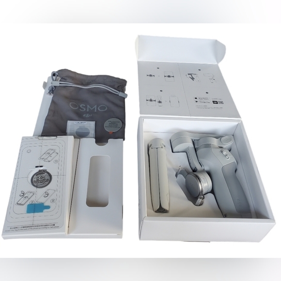 NIB! DJI OM 4 SMARTPHONE STABILIZER - Picture 3 of 5